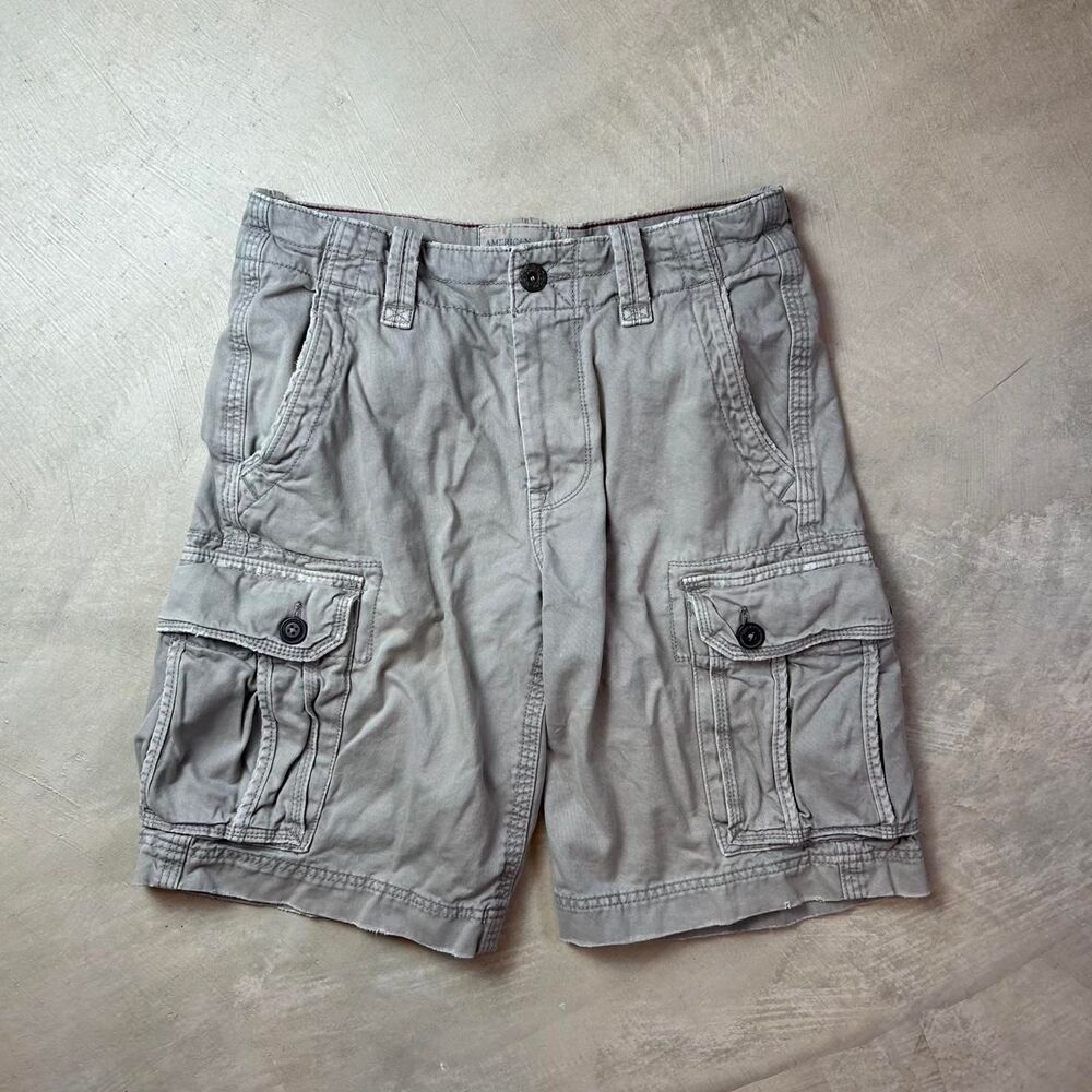 American-eagle Men's Grey and Cream Shorts